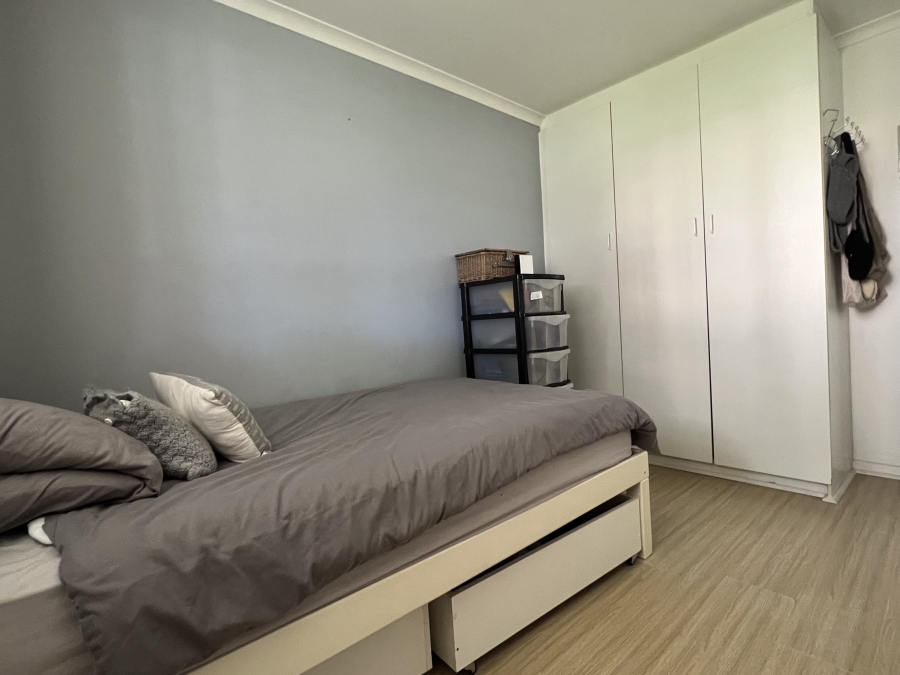 2 Bedroom Property for Sale in Pinelands Western Cape